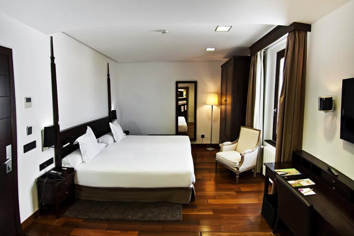 Hotel Convento Aracena & Spa Екстер'єр фото